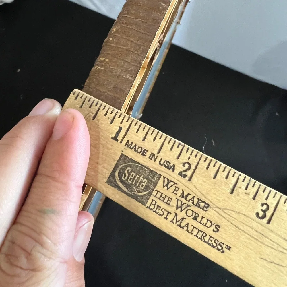 N/A orientation style hanger